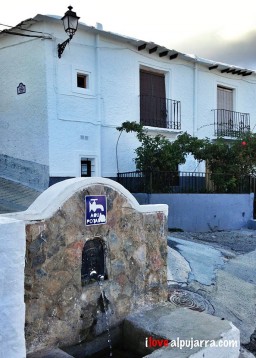 FUENTE DE JUVILES