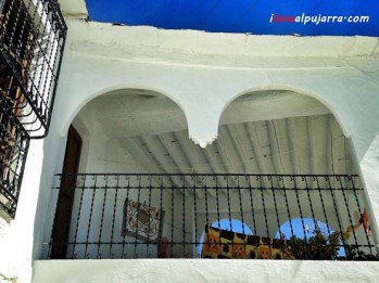 DETALLE DE MECINA BOMBARÓN