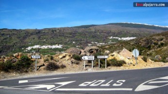 CRUCE DE CARRETERAS EN NARILA